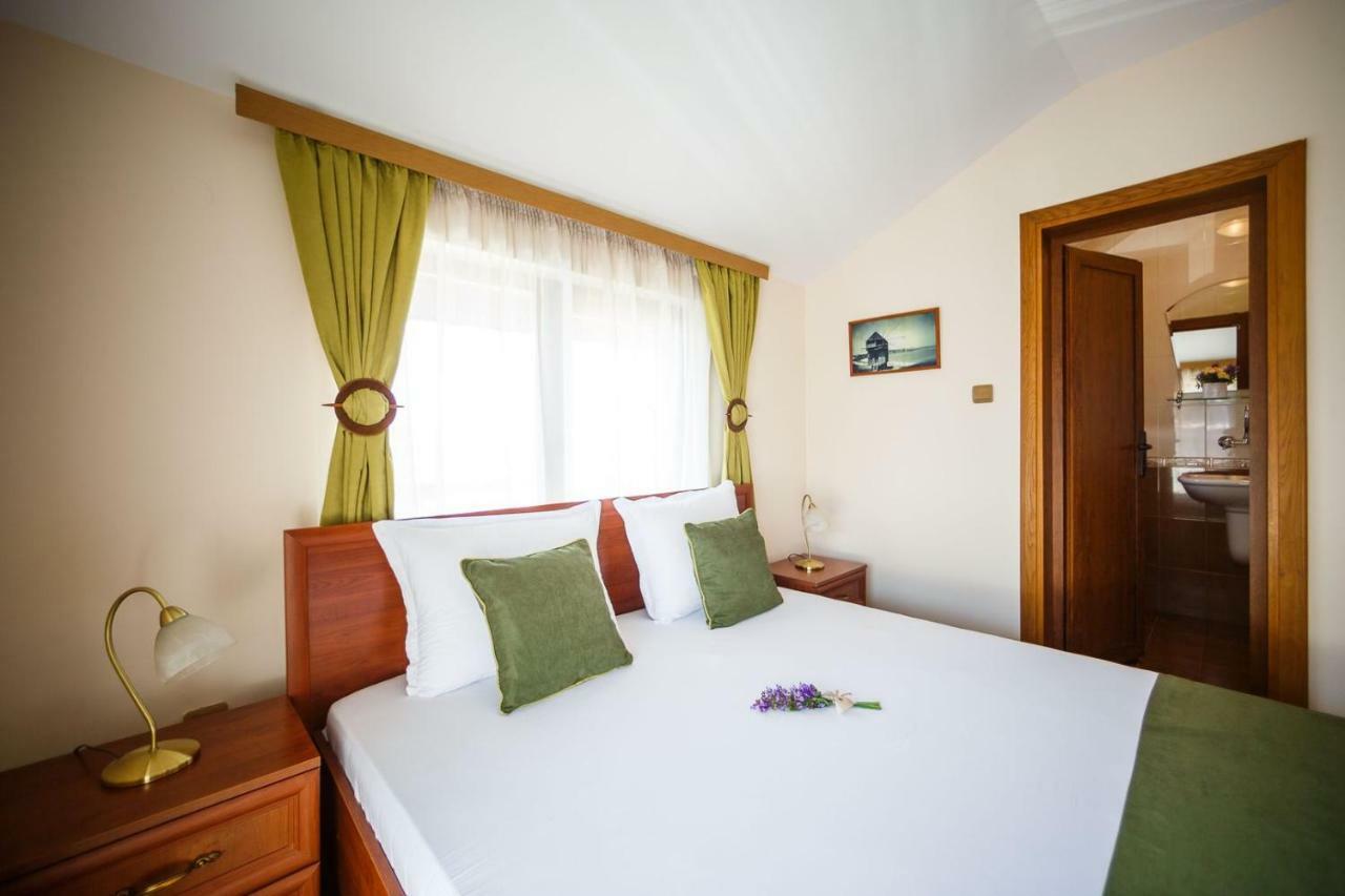 Hotel Albatros Old Town Sozopol Ngoại thất bức ảnh